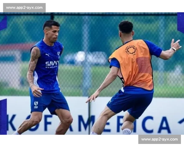 坎塞洛直言战皇马难度极大:与世界最佳球员同场竞技 坎塞洛直言战皇马难度极大:与世界最佳球员同场竞技