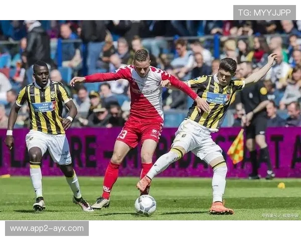 穆萨转会肥皂剧升级：诺丁汉森林中场猎物曝光，狼队虎视眈眈