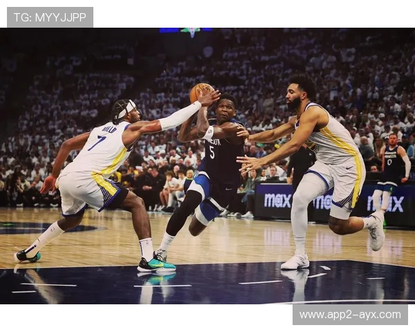 NBA季后赛每日战报:赛果、亮点与数据统计